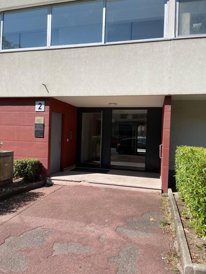 Appartement 3 Pieces Pour 1 A 5 Voyageurs Rillieux-la-Pape المظهر الخارجي الصورة